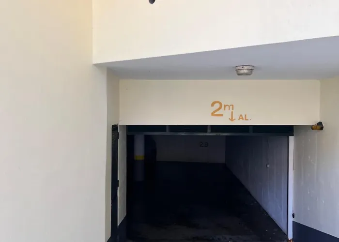 Machico Village Apartment - Private Terrace & Car Park Machico (Madeira)