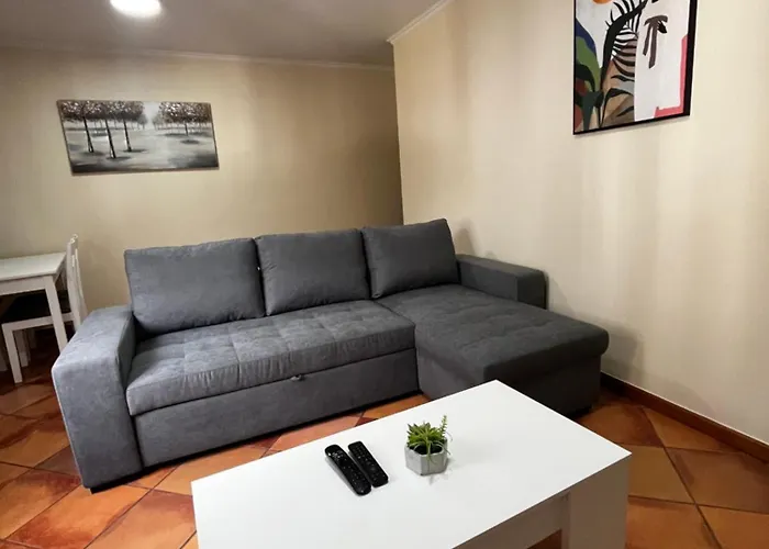 Machico Village Apartment - Private Terrace & Car Park Machico (Madeira)